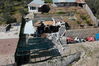 Bursa'da evini yıkan belediyeye vatandaş böyle seslendi: "Vicdansızlar"