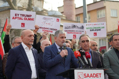 Şehreküstü Meydanı’nda Sert Mesajlar: “Zalimlere Lanet, Mazlumlara Destek”