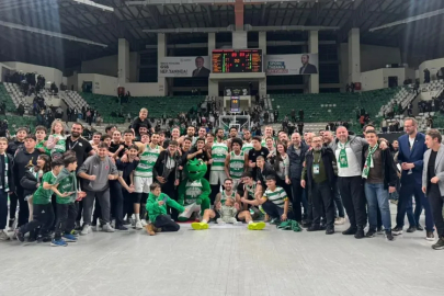 Bursaspor Basketbol evinde Fenerbahçe'yi devirdi!