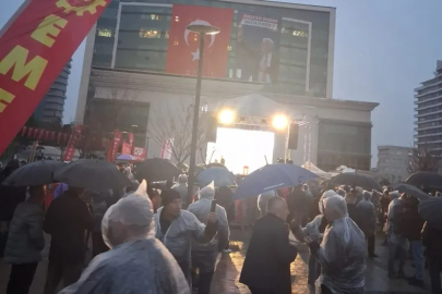 Bursa'da yağmur: Mustafa Bozbey için irade nöbeti sürüyor