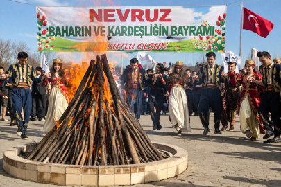 AK Parti’den dikkat çeken “Nevruz” açıklaması: Resmi bayram oluyor