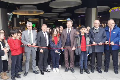 KAYAPA’DAN SANATA GÜÇLÜ MESAJ: GENÇ YETENEKLER PODYUM PARK’TA SAHNEYE ÇIKTI