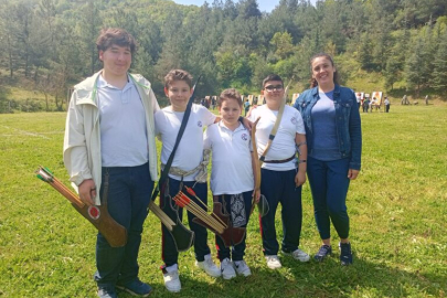 NİLÜFER’DE İLK ADIMDAN ZİRVEYE: HATİCE GANİ ERVERDİ ORTAOKULU’NDAN GURURLANDIRAN BAŞARI